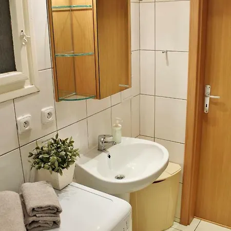 Apartman Saratovska