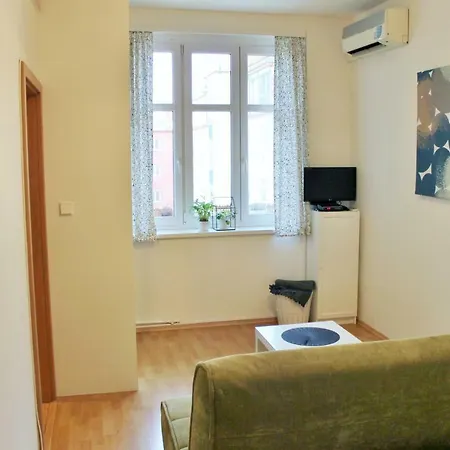 Apartman Saratovska