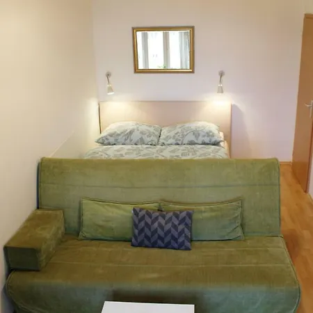 Apartman Saratovska